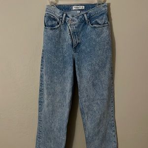 Abercrombie The 90s Straight Jeans
